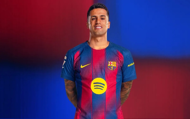 Top hậu vệ cánh phải hay nhất thế giới không thể bỏ qua 3 João Cancelo nổi tiếng với với khả năng chuyền bóng hai chân